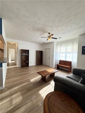 216 Fireweed CT, Chesapeake, VA 23320