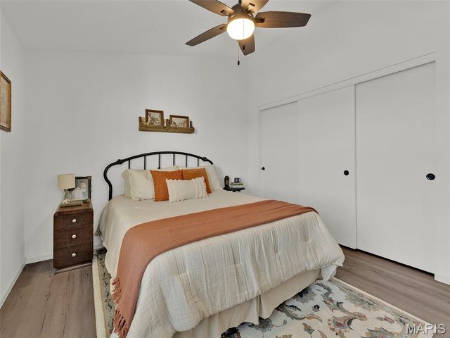 1231 Creve Coeur Crossing Lane J, Chesterfield, MO 63017