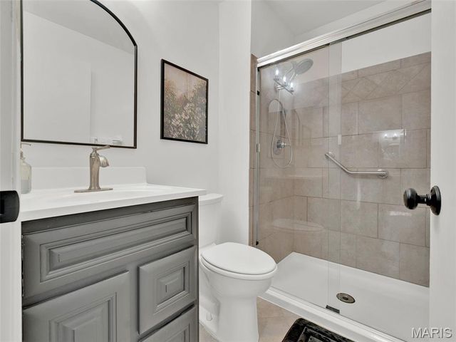 1231 Creve Coeur Crossing Lane J, Chesterfield, MO 63017