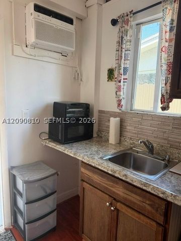 2080 Arcadia Dr A, Miramar, FL 33023