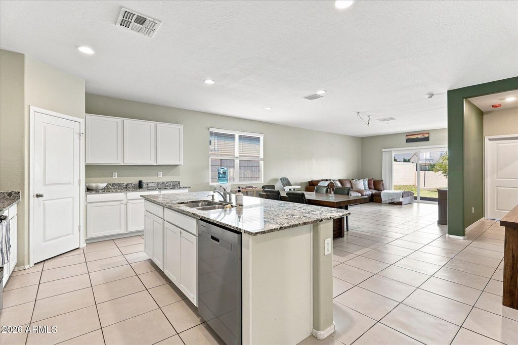 4511 S 104TH Drive, Tolleson, AZ 85353 — photo 3