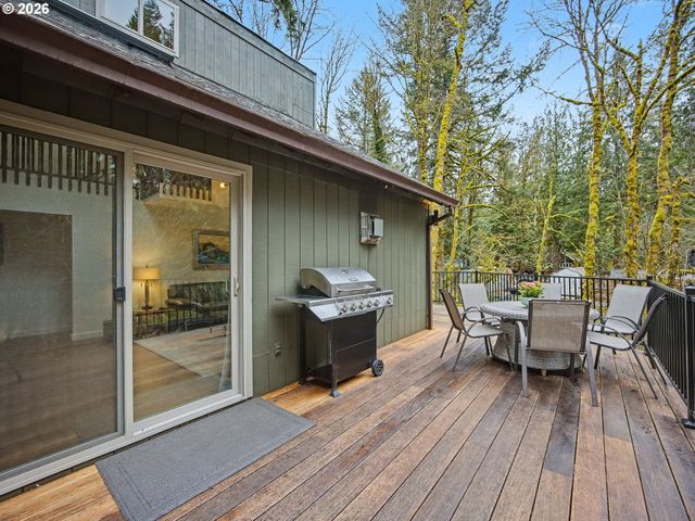 21112 E MOUNTAIN CREEK Cir, Rhododendron, OR 97049
