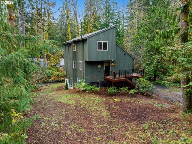 21112 E MOUNTAIN CREEK Cir, Rhododendron, OR 97049