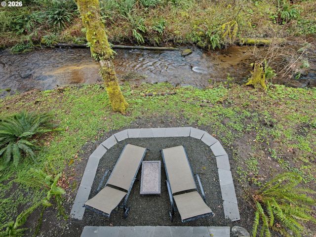 21112 E MOUNTAIN CREEK Cir, Rhododendron, OR 97049