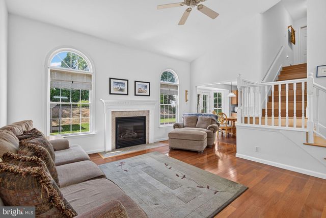 1544 INVERNESS DRIVE, Mechanicsburg, PA 17050