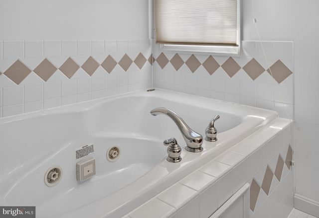 1544 INVERNESS DRIVE, Mechanicsburg, PA 17050