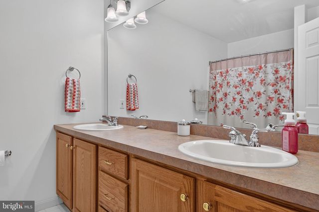 1544 INVERNESS DRIVE, Mechanicsburg, PA 17050