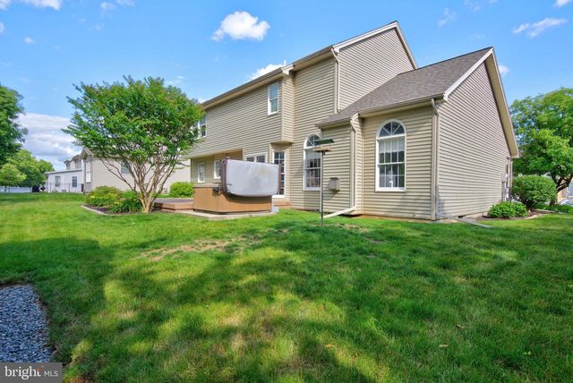 1544 INVERNESS DRIVE, Mechanicsburg, PA 17050