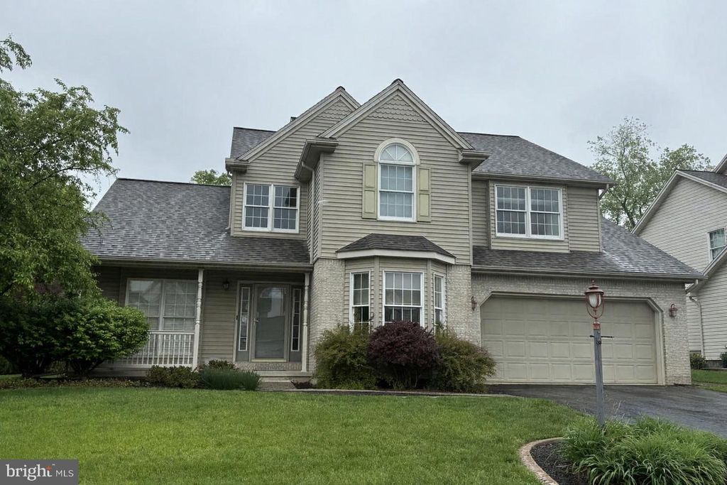 1544 INVERNESS DRIVE, Mechanicsburg, PA 17050