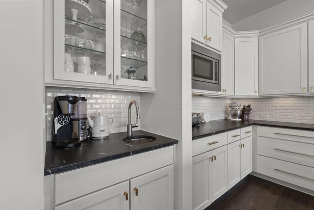 10677 Arrowwood Drive, Plain City, OH 43064