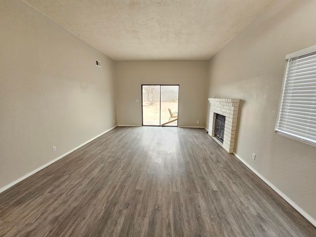 571 Star Villa Circle SE, Rio Rancho, NM 87124