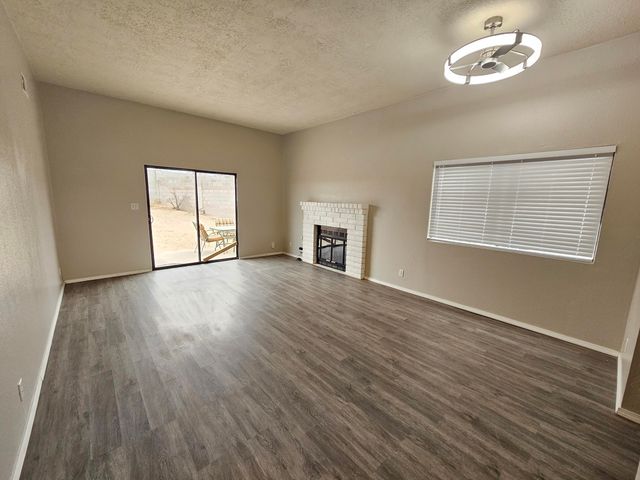 571 Star Villa Circle SE, Rio Rancho, NM 87124