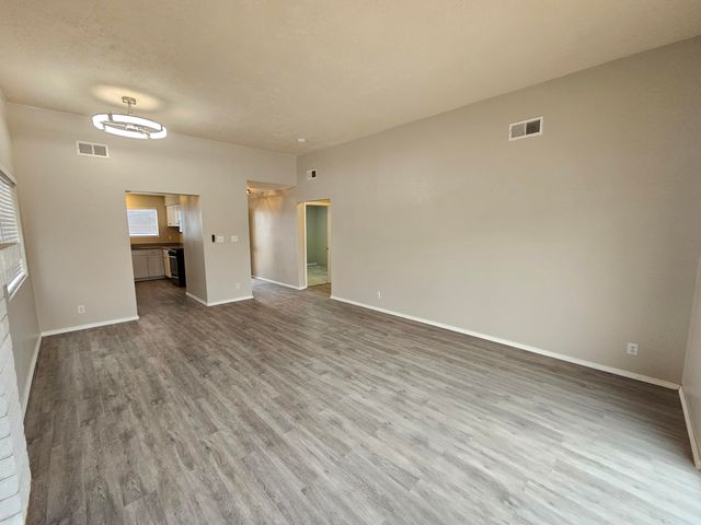 571 Star Villa Circle SE, Rio Rancho, NM 87124