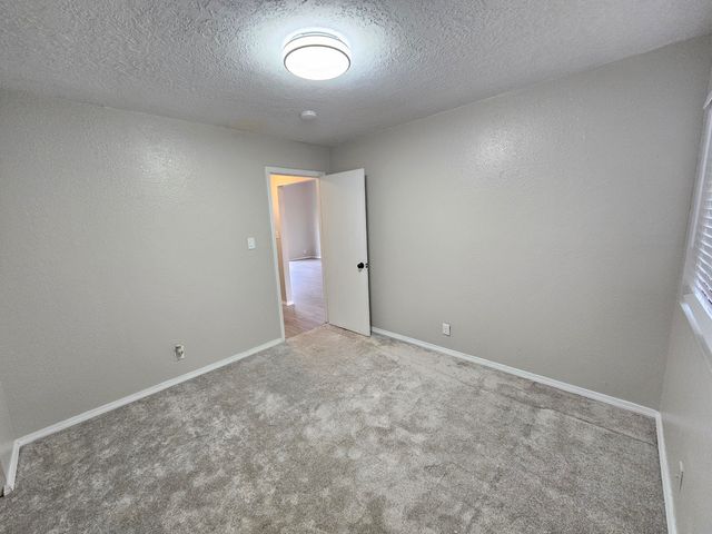 571 Star Villa Circle SE, Rio Rancho, NM 87124