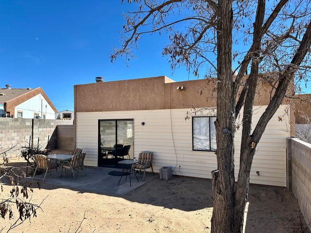 571 Star Villa Circle SE, Rio Rancho, NM 87124