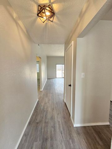 571 Star Villa Circle SE, Rio Rancho, NM 87124