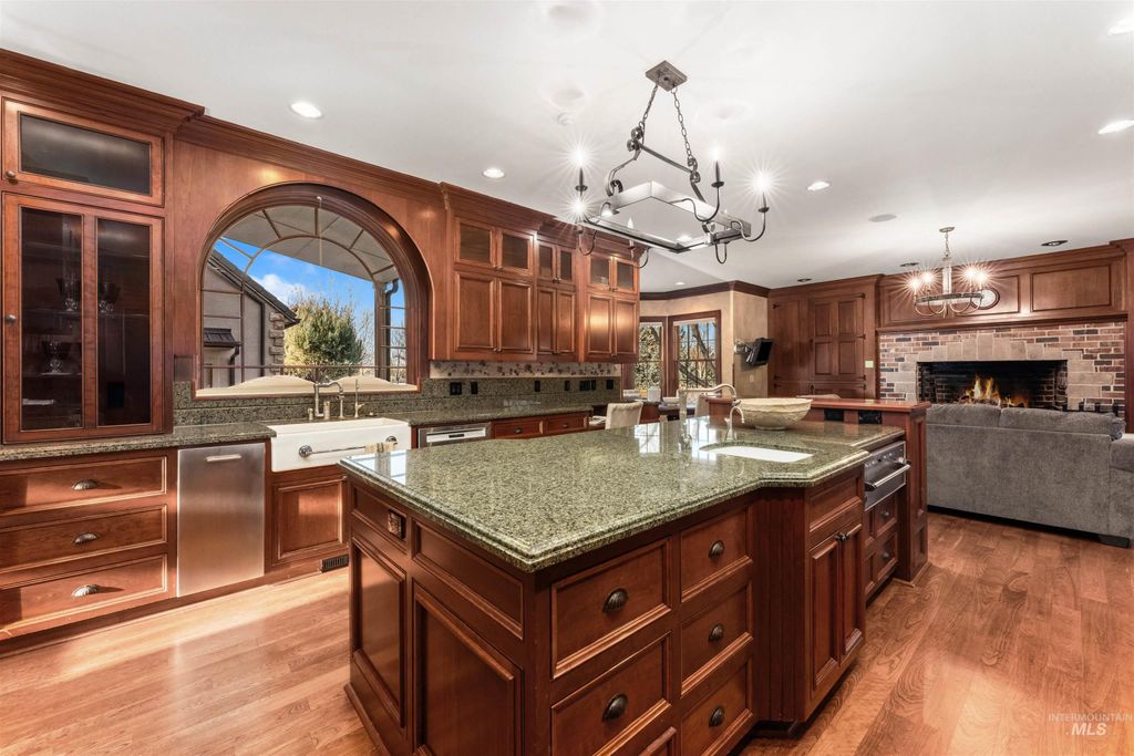 6673 N Fox Run Ave, Meridian, ID 83646 photo 11