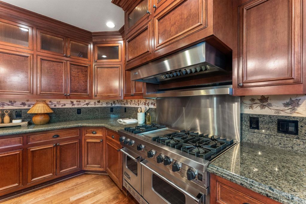 6673 N Fox Run Ave, Meridian, ID 83646 photo 12