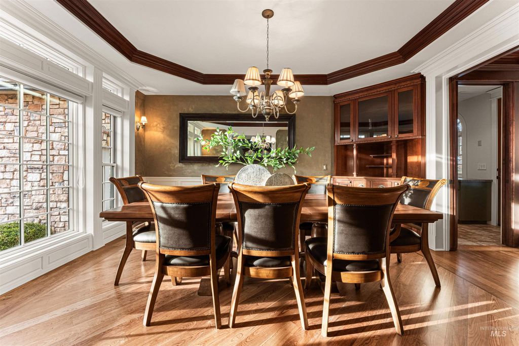 6673 N Fox Run Ave, Meridian, ID 83646 photo 5