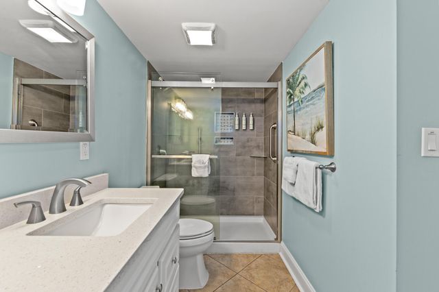 502 Gulf Shore Drive, 215, Destin, FL 32541