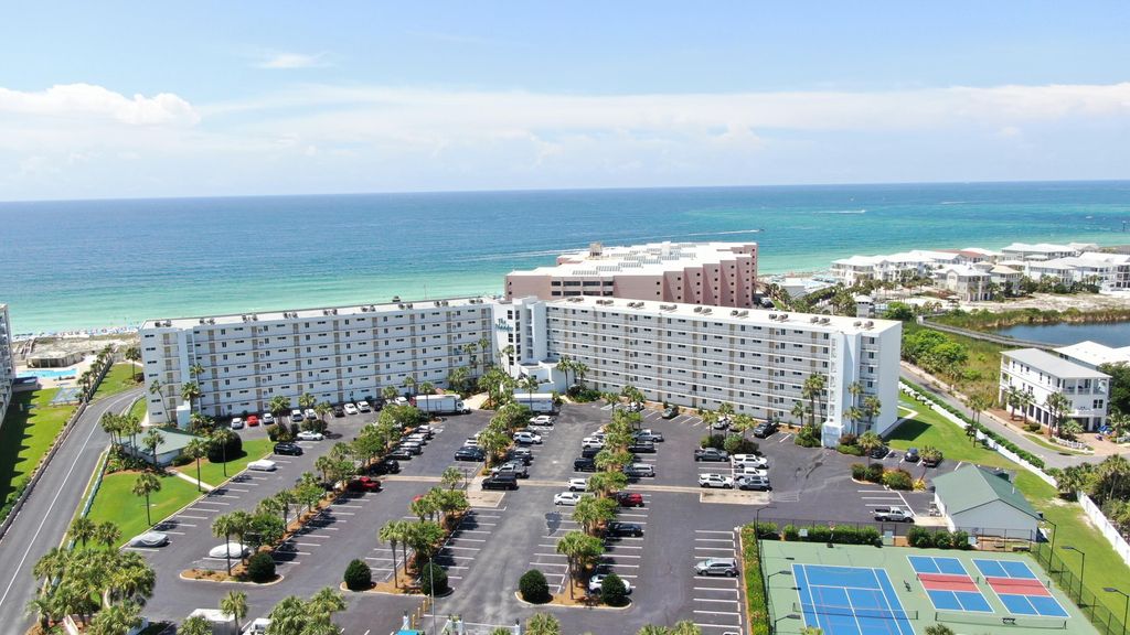 502 Gulf Shore Drive, 215, Destin, FL 32541