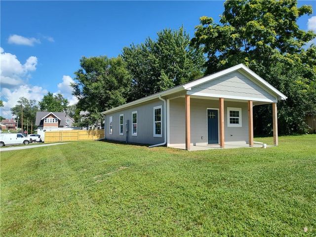 307 N Camden Street, Richmond, MO 64085