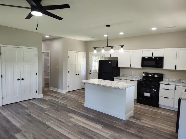 307 N Camden Street, Richmond, MO 64085