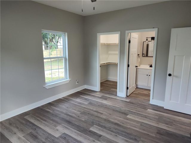 307 N Camden Street, Richmond, MO 64085