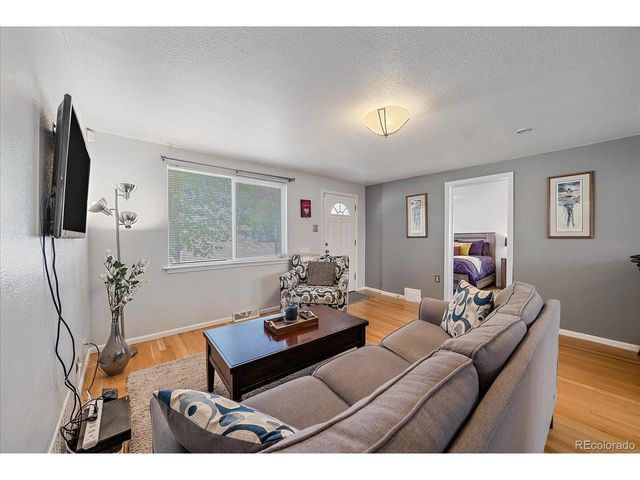 3040 Grape St, Denver, CO 80207