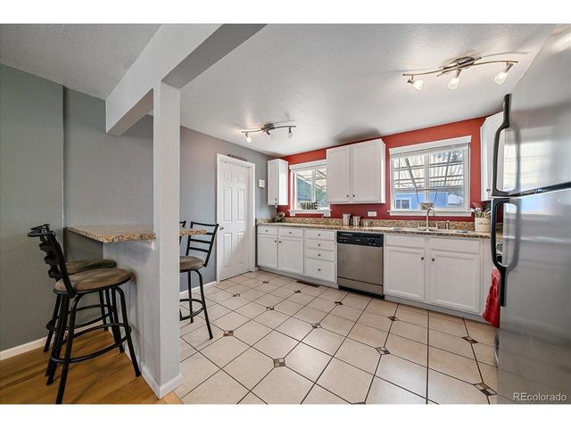 3040 Grape St, Denver, CO 80207