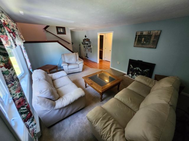 10 Concord Rd 10, Millbury, MA 01527