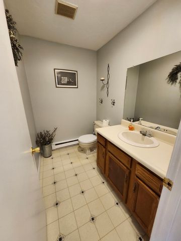 10 Concord Rd 10, Millbury, MA 01527
