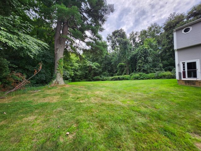 10 Concord Rd 10, Millbury, MA 01527