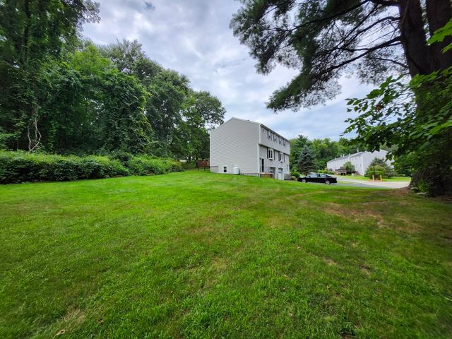 10 Concord Rd 10, Millbury, MA 01527