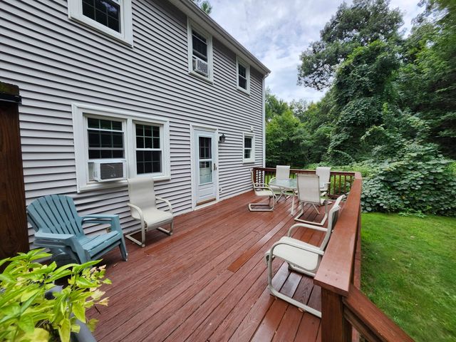 10 Concord Rd 10, Millbury, MA 01527