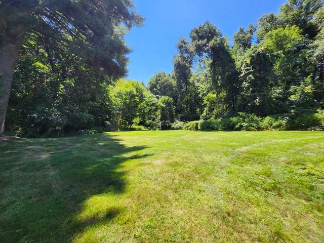 10 Concord Rd 10, Millbury, MA 01527