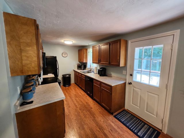 10 Concord Rd 10, Millbury, MA 01527