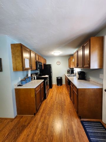 10 Concord Rd 10, Millbury, MA 01527