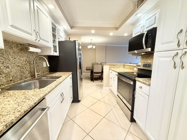 950 Ponce De Leon Road 104, Boca Raton, FL 33432