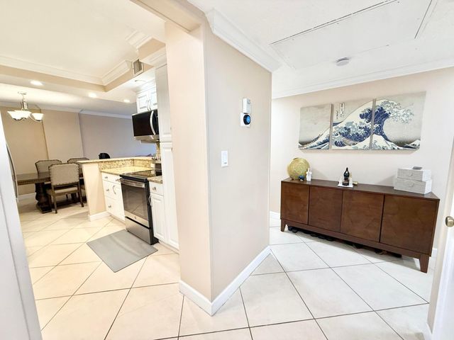 950 Ponce De Leon Road 104, Boca Raton, FL 33432