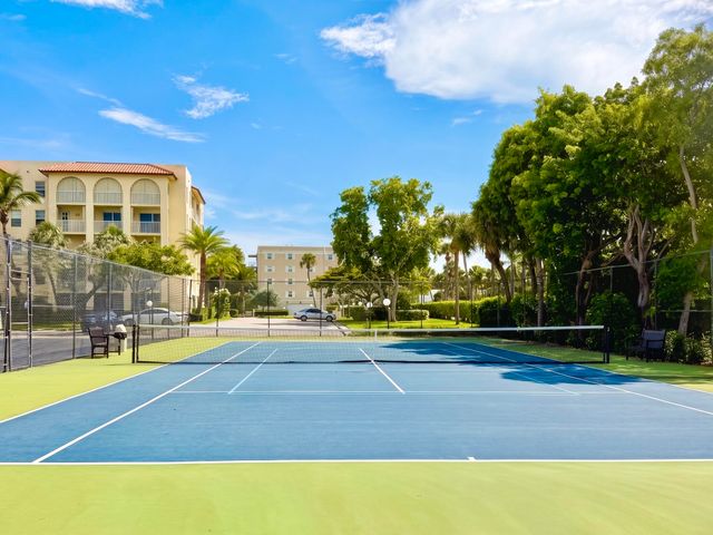 950 Ponce De Leon Road 104, Boca Raton, FL 33432