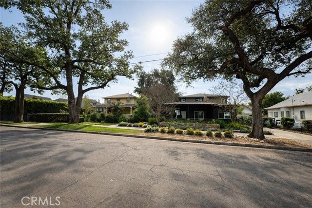 537 Cypress, Pasadena, CA 91103