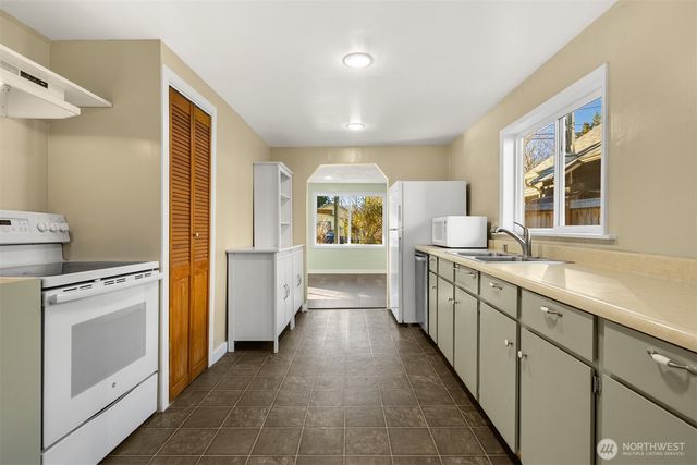 7950 Maple Avenue SE, Snoqualmie, WA 98065