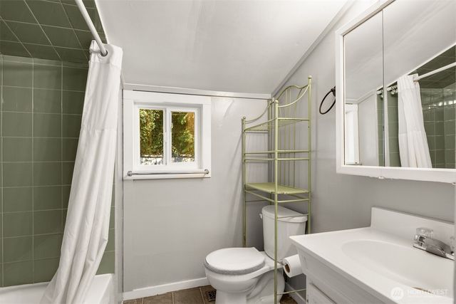 7950 Maple Avenue SE, Snoqualmie, WA 98065