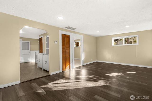 7950 Maple Avenue SE, Snoqualmie, WA 98065