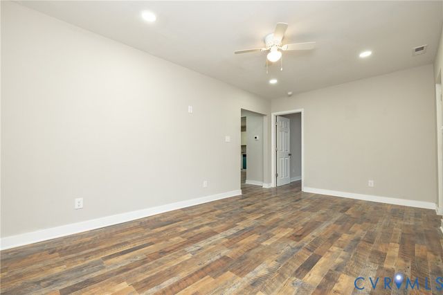 1434 Baylors Ln, Petersburg, VA 23803