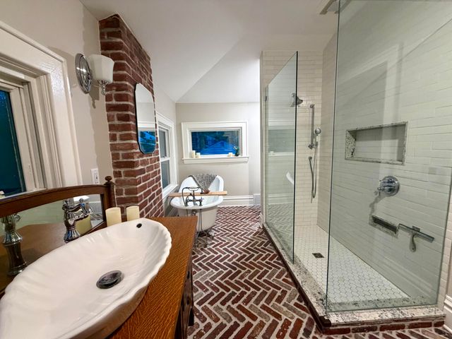 129 S Berkley Street, Kalamazoo, MI 49006