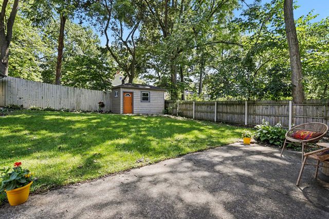 129 S Berkley Street, Kalamazoo, MI 49006
