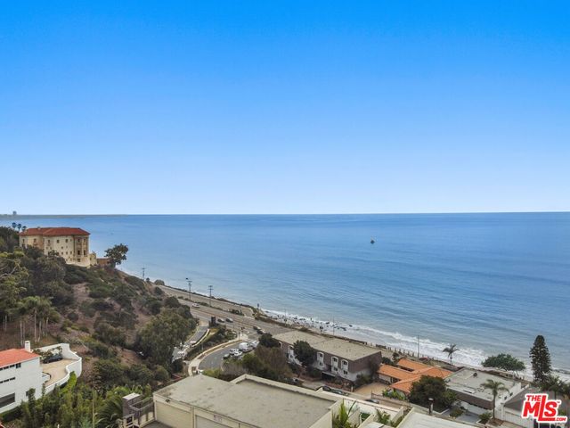 18065 Coastline Drive 2, Malibu, CA 90265