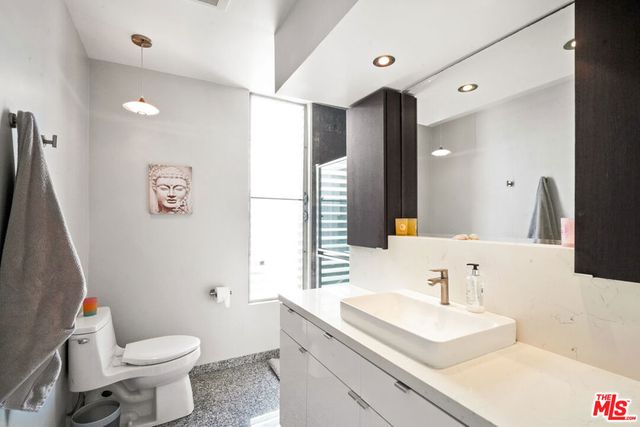 18065 Coastline Drive 2, Malibu, CA 90265